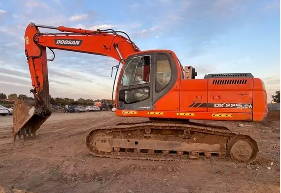 DOOSAN DX225LCA Excavator Hydraulic Iron Oil Pipe per impianti di produzione